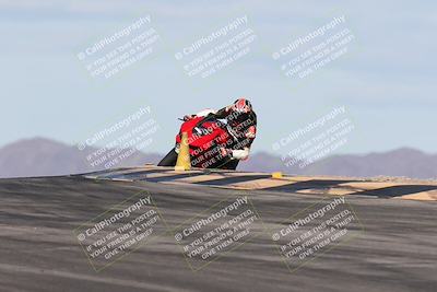 media/Nov-16-2025-Race Pace (Sun) [[8c5fa54630]]/Verified Riders/1-Turns 9 and 10 (925am)/